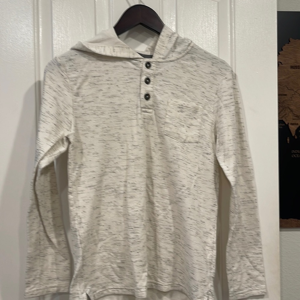 Hooded Long sleeve shirt